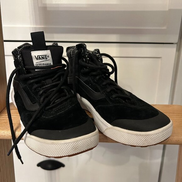 Van's original UltraRange Hi, high-tops, women's US size 7.5, worn once. - Picture 7 of 7